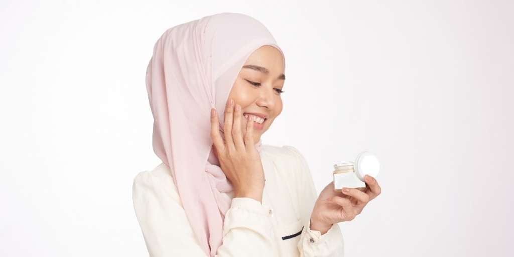 Tips & Trik Perawatan Wajah untuk Wanita Hijab