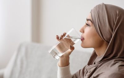 Cara Mengatasi Kulit Kering dan Kusam Akibat Dehidrasi Saat Puasa